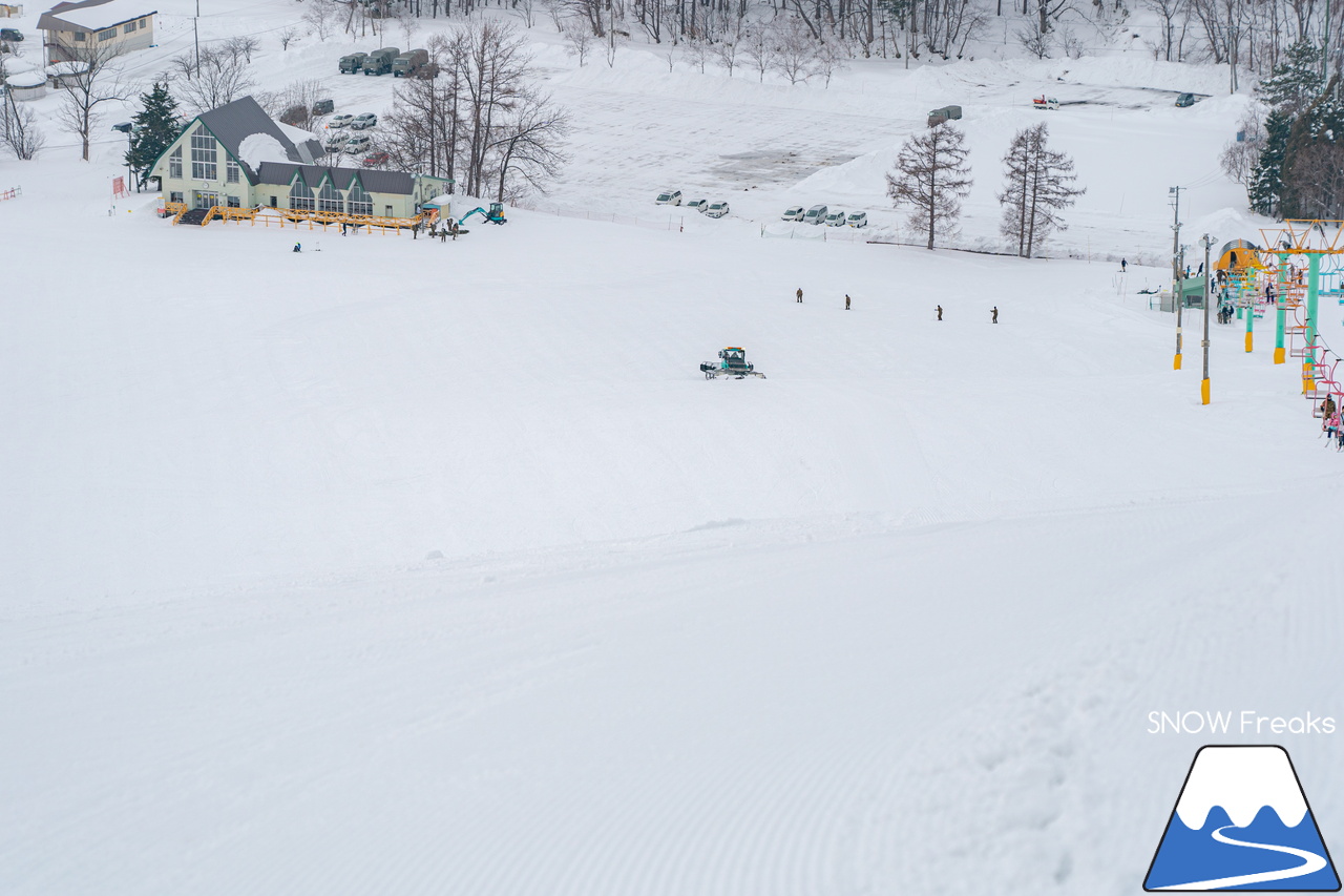 北海道グリーンランドホワイトパーク｜平日の午後。静かなゲレンデをのんびり滑る、という贅沢。